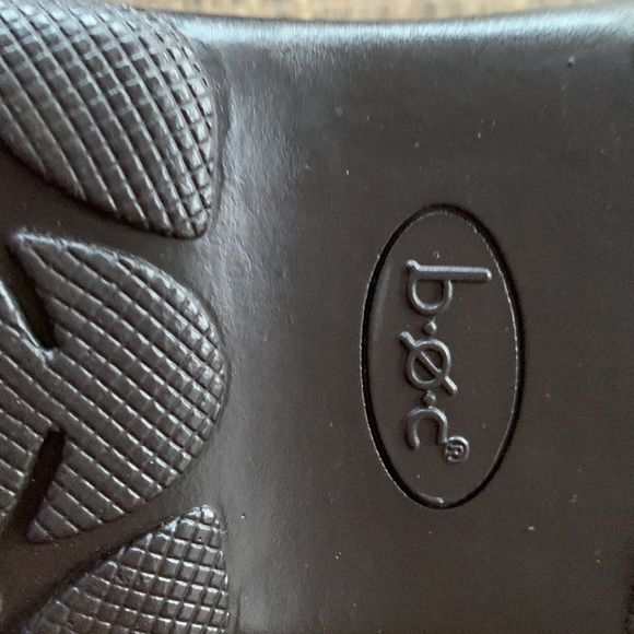 Great winter boots in dark brown leather, like new condition